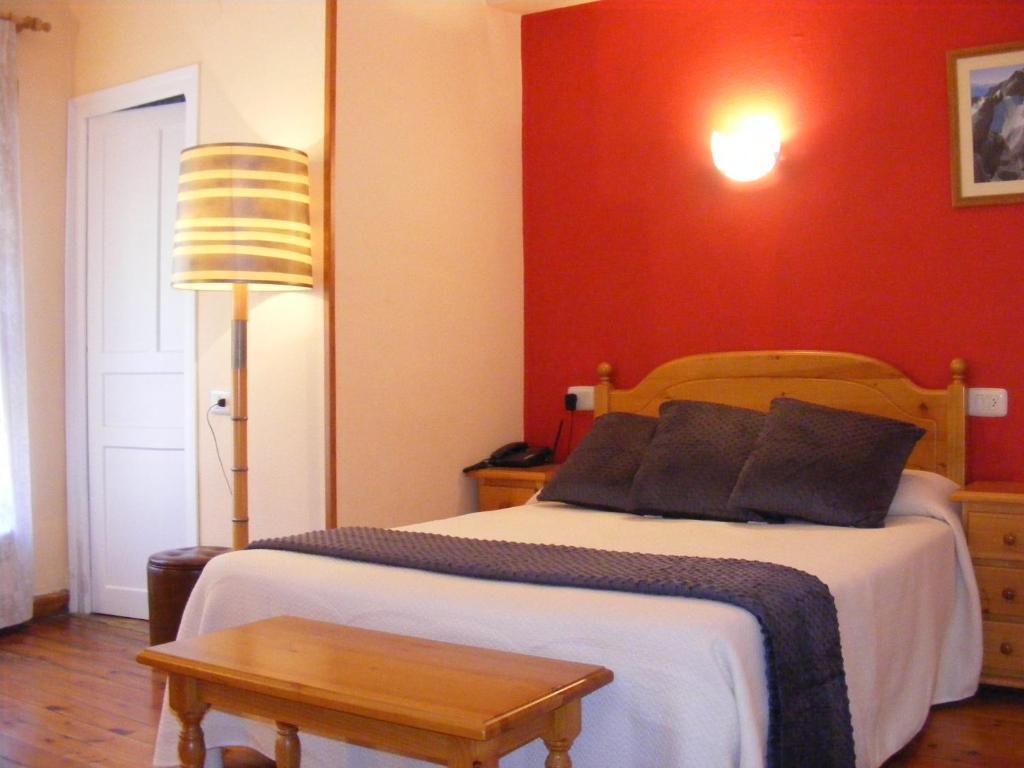 Meson De Salinas Hotel Salinas de Bielsa Room photo